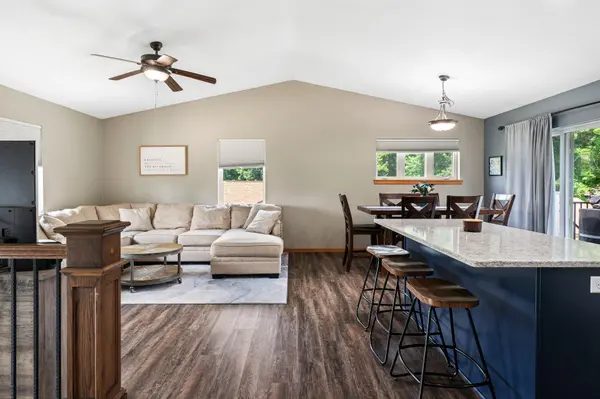 306 Haralson LN, La Crescent, MN 55947