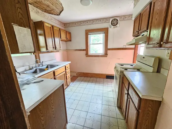 3904 Clinton AVE, Minneapolis, MN 55409