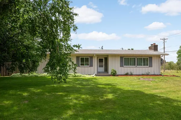 8555 Medicine Lake RD, Golden Valley, MN 55427