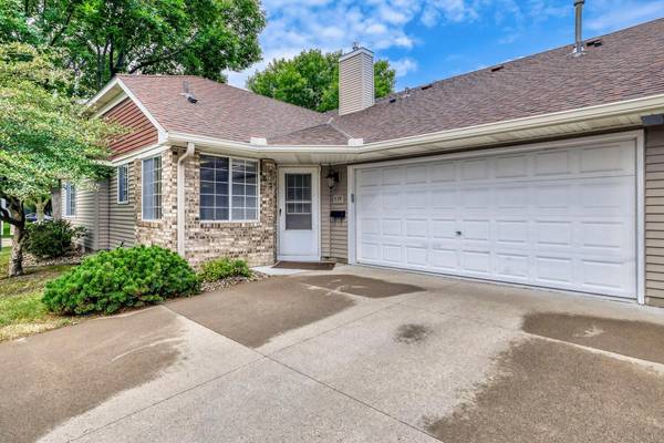539 Lovell AVE, Roseville, MN 55113