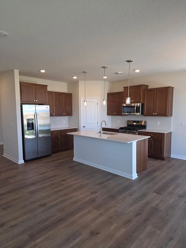 1335 149th ST W, Rosemount, MN 55068