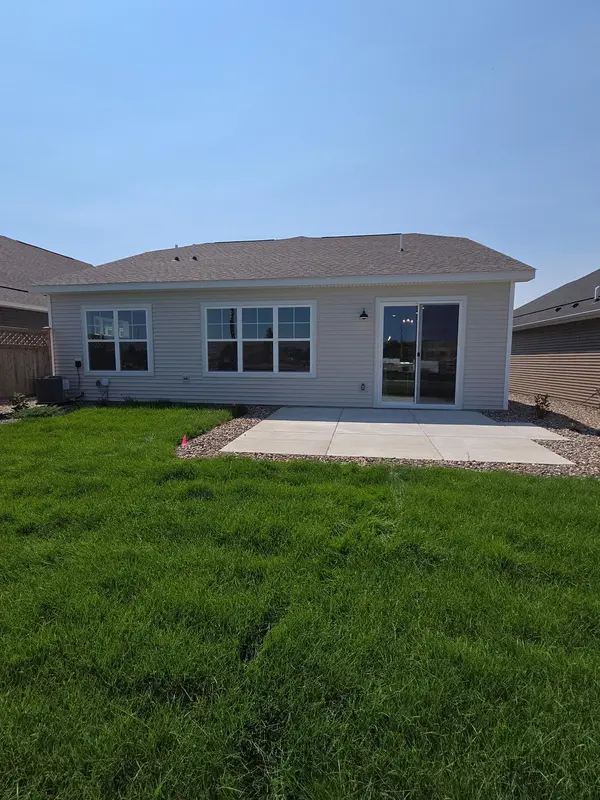 1335 149th ST W, Rosemount, MN 55068