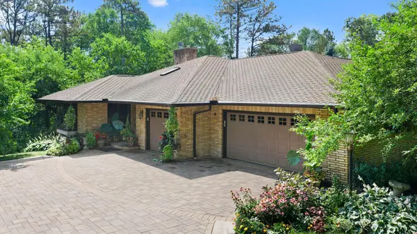 6191 Crackleberry TRL, Woodbury, MN 55129