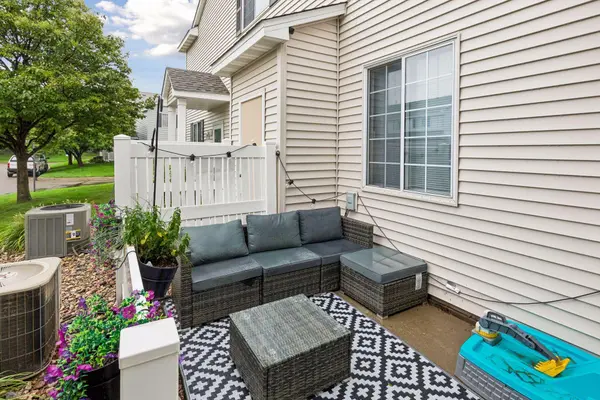 1853 Pintail AVE, Shakopee, MN 55379