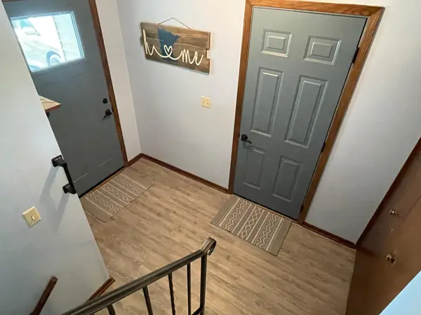 8946 72nd ST S, Cottage Grove, MN 55016