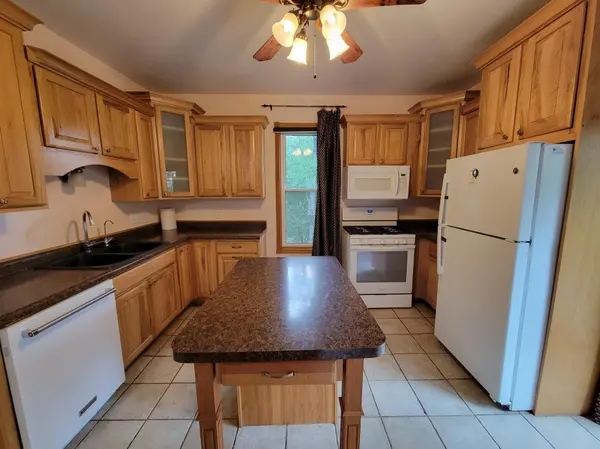 966 Allen AVE, West Saint Paul, MN 55118