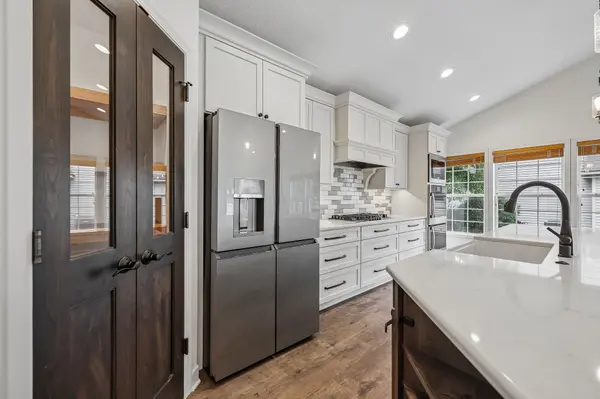 3460 Commonwealth AVE, Woodbury, MN 55125