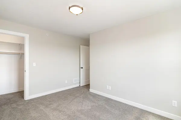 803 Viburnum ST, Belle Plaine, MN 56011
