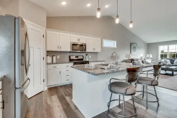 328 Otto DR NW, Delano, MN 55328
