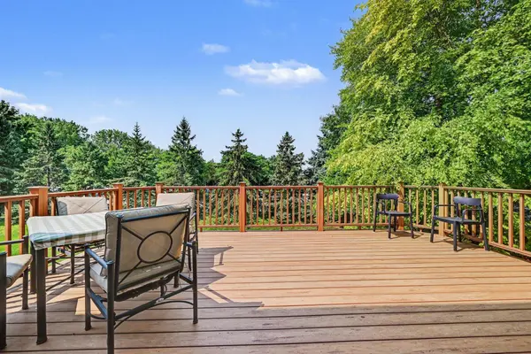 12320 Windsor CT, Burnsville, MN 55337