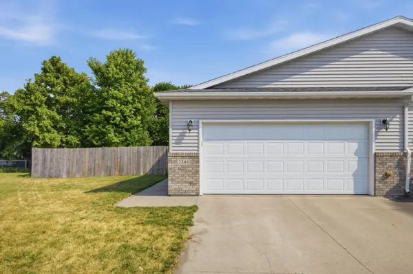 3348 10th ST S, Moorhead, MN 56560