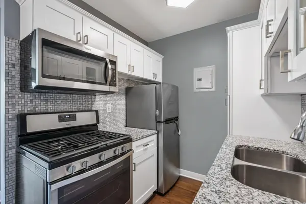 504 W Franklin AVE #2C, Minneapolis, MN 55405