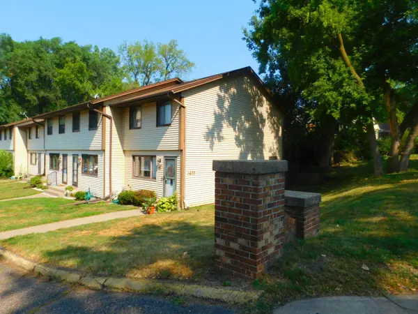 1477 Arkwright ST #C, Saint Paul, MN 55130
