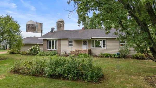 2033 County Road C, Somerset, WI 54025