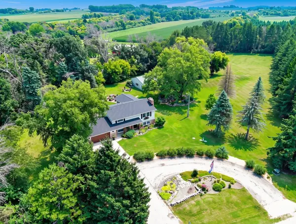25215 720th ST, Hayfield, MN 55940