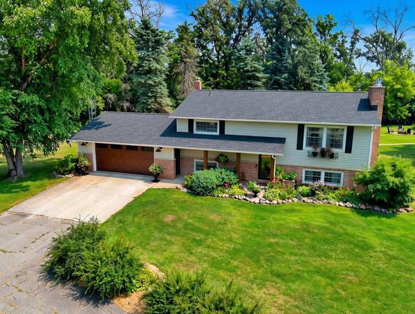 25215 720th ST, Hayfield, MN 55940