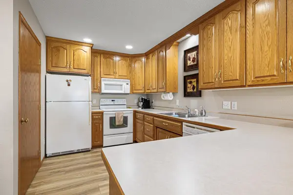 1420 Fairview LN, Little Falls, MN 56345