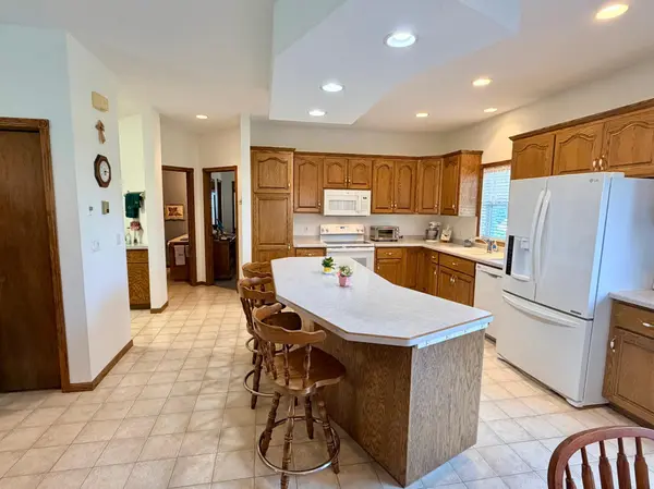 122 Lake Henry AVE S, Spring Hill, MN 56352