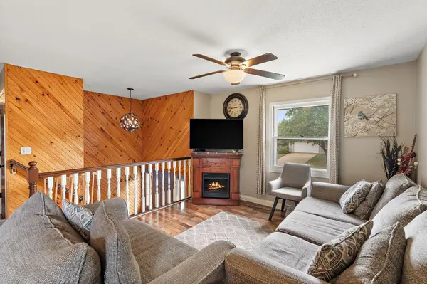 1006 Van Buren ST S, Shakopee, MN 55379