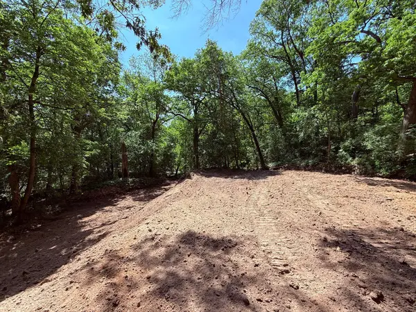 11800 Live Oak DR, Minnetonka, MN 55305