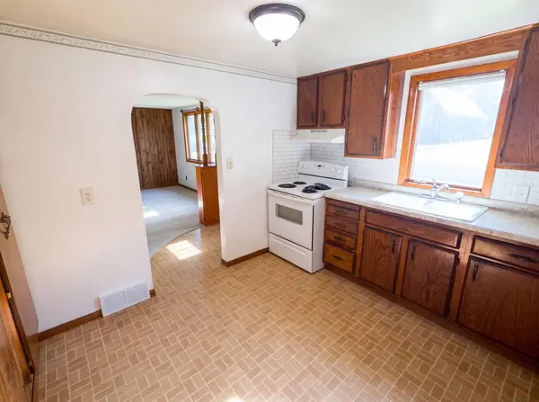 816 S Broadway ST, Spring Valley, MN 55975