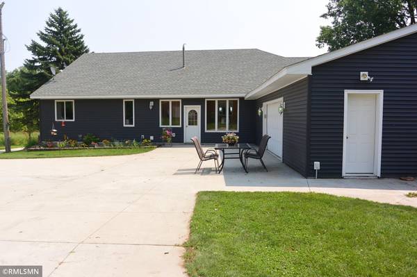 18759 CSAH 14, Darwin, MN 55324