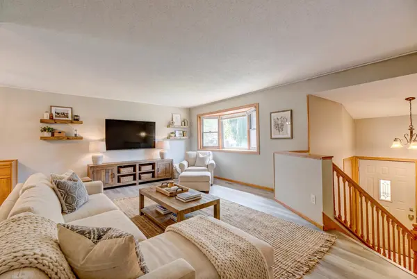 9707 Heath AVE S, Cottage Grove, MN 55016