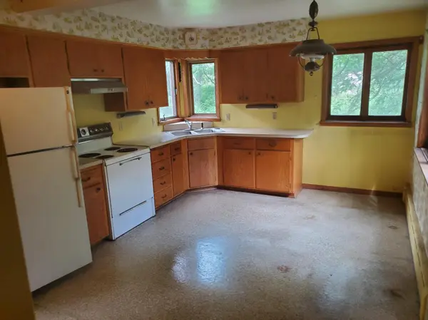 1428 Carrie ST, West Saint Paul, MN 55118