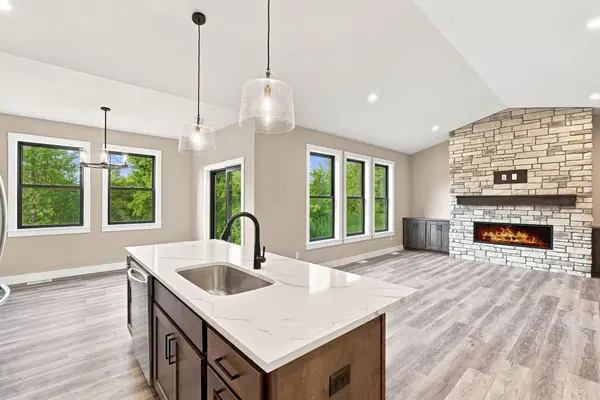 329 138th AVE, Saint Joseph Twp, WI 54082