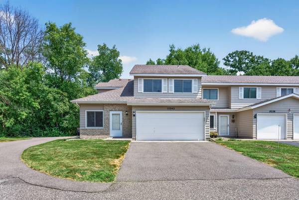 15242 Lesley LN, Eden Prairie, MN 55346