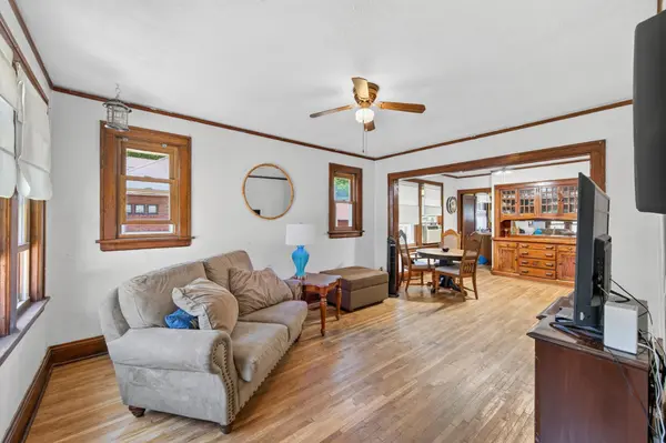 1461 7th ST W, Saint Paul, MN 55102