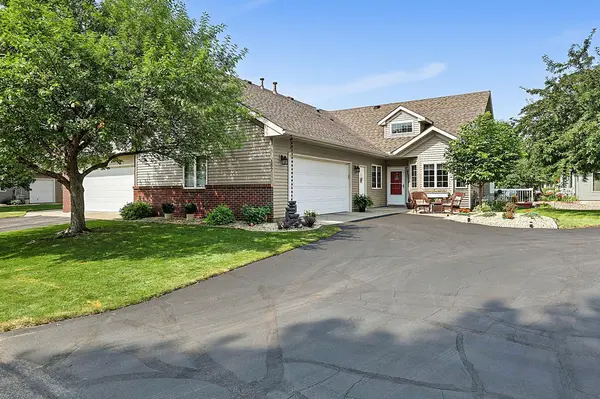 157 Cardinal LN, Clearwater, MN 55320