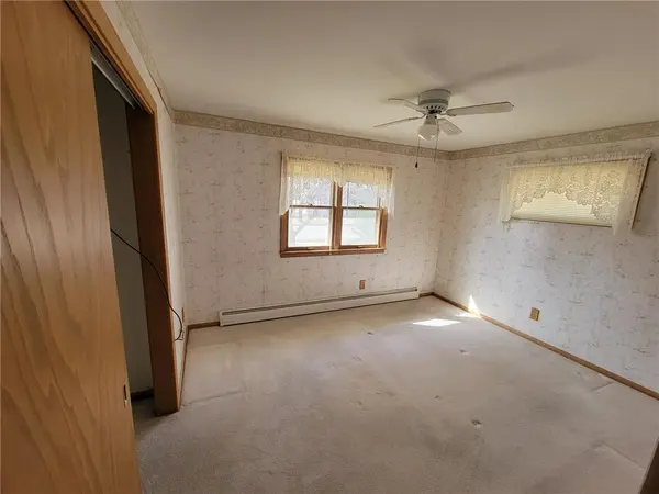 6516 Elm ST, North Branch, MN 55056