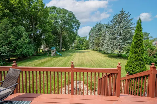 912 Shoreacres DR, Fairmont, MN 56031