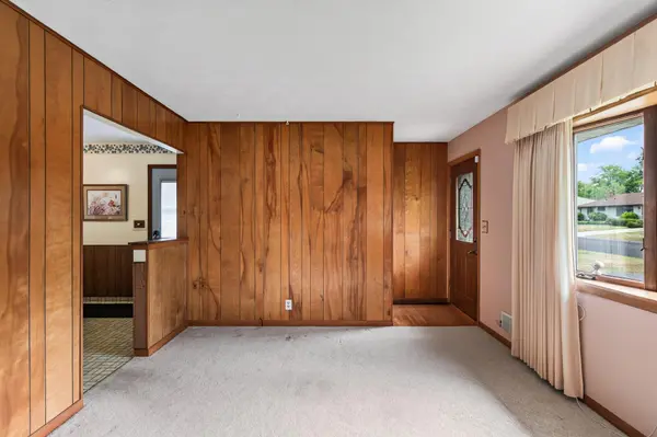 1225 Skillman AVE E, Maplewood, MN 55109