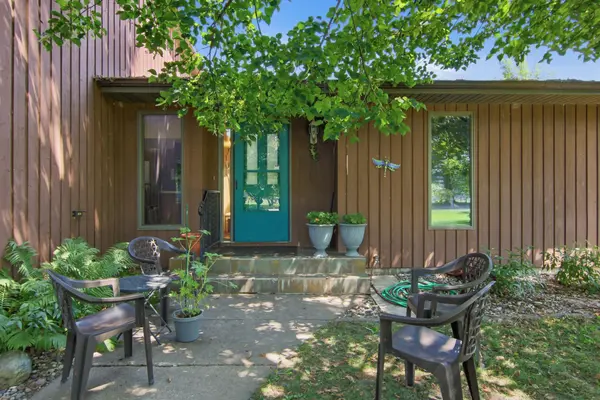1105 Rustic LN, Wabasha, MN 55981
