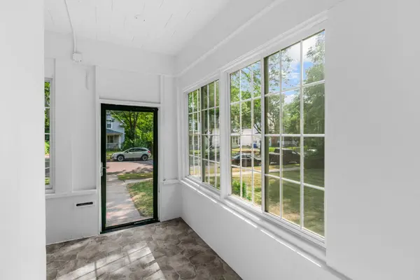 55 Front AVE, Saint Paul, MN 55117