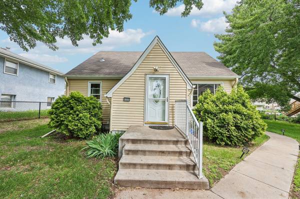 5323 4th ST NE, Fridley, MN 55421