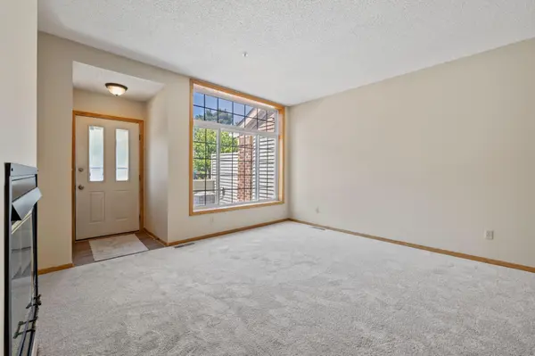 8797 Branson DR #67, Inver Grove Heights, MN 55076