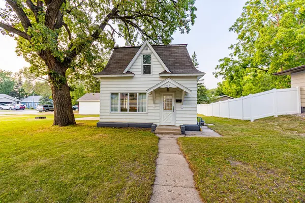 505 8th AVE E, Alexandria, MN 56308