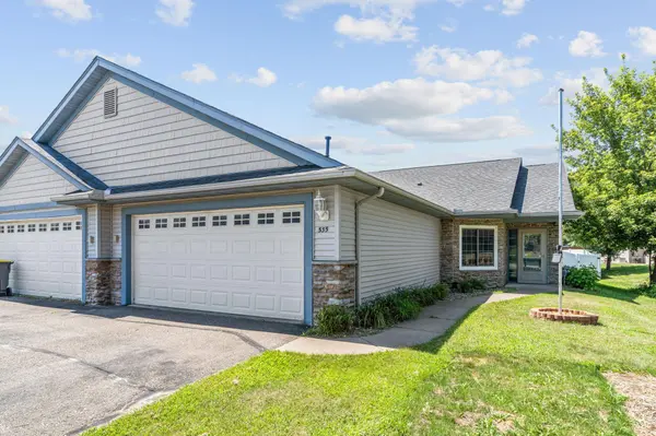 535 Meadows DR, Hammond, WI 54015