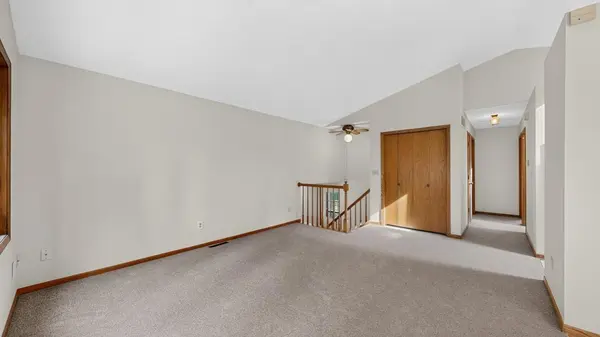 2818 26th ST NW, Rochester, MN 55901