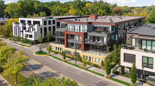 253 Lake ST E #305, Wayzata, MN 55391
