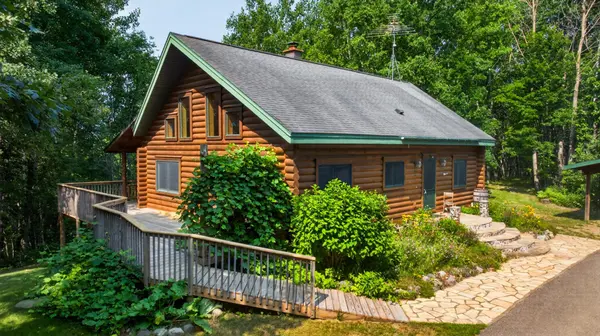 21169 Firefly TRL, Akeley, MN 56433