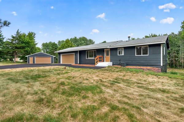 21135 Quinn ST NW, Oak Grove, MN 55011