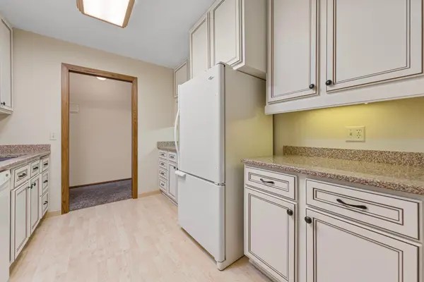 1000 Cannon Valley DR E #124, Northfield, MN 55057