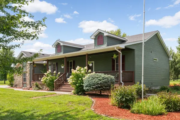423 Doppy LN, Le Sueur, MN 56058
