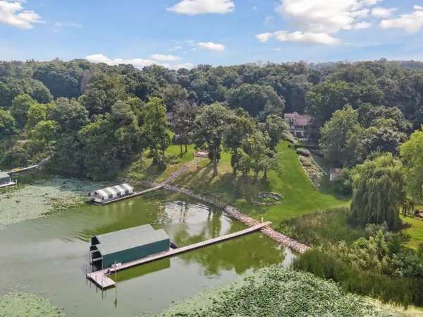4115 Lotus DR, Minnetrista, MN 55331