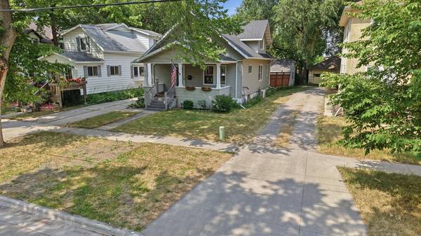 1433 2nd AVE S, Fargo, ND 58103