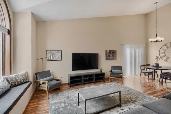 14809 Endicott WAY, Apple Valley, MN 55124